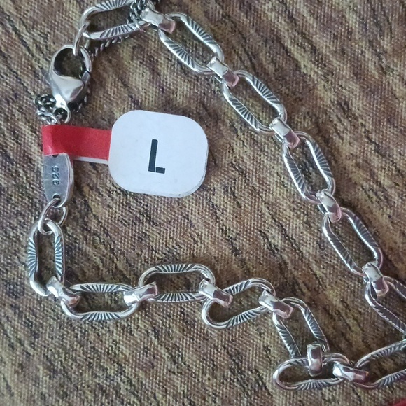 James Avery woman's bracelet - Picture 2 of 4